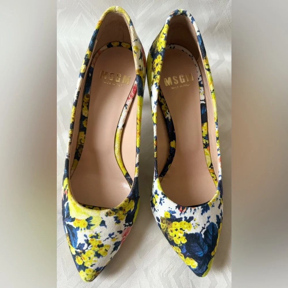 MSGM Designer Size European 36 Floral Print Women's Heels Shoes Italy Colorful